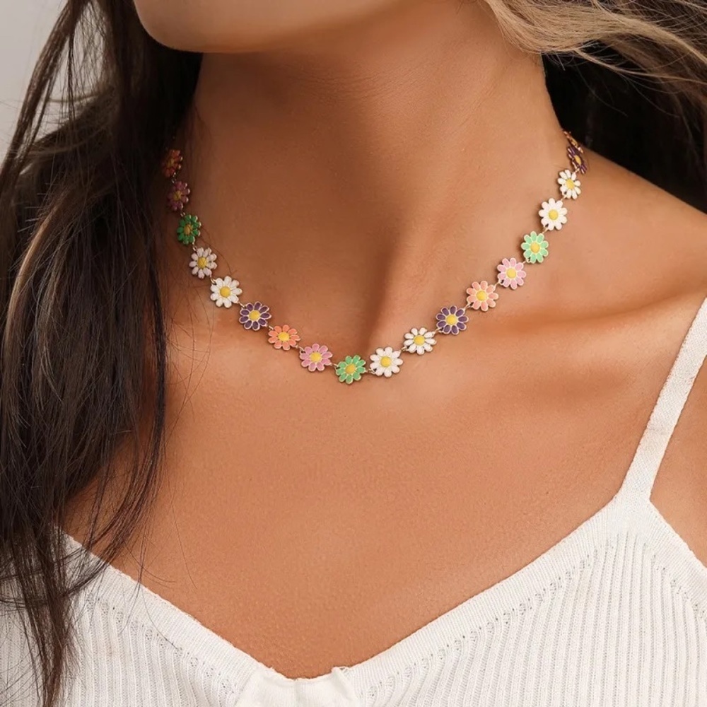 *MIRA* Multicolor Daisy Flower Fashion Choker Necklace
